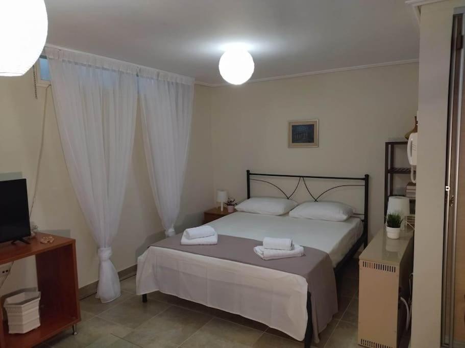 Kalamata Beach Maizonette Ground Floor And Semi-Basement With Yard Exteriér fotografie