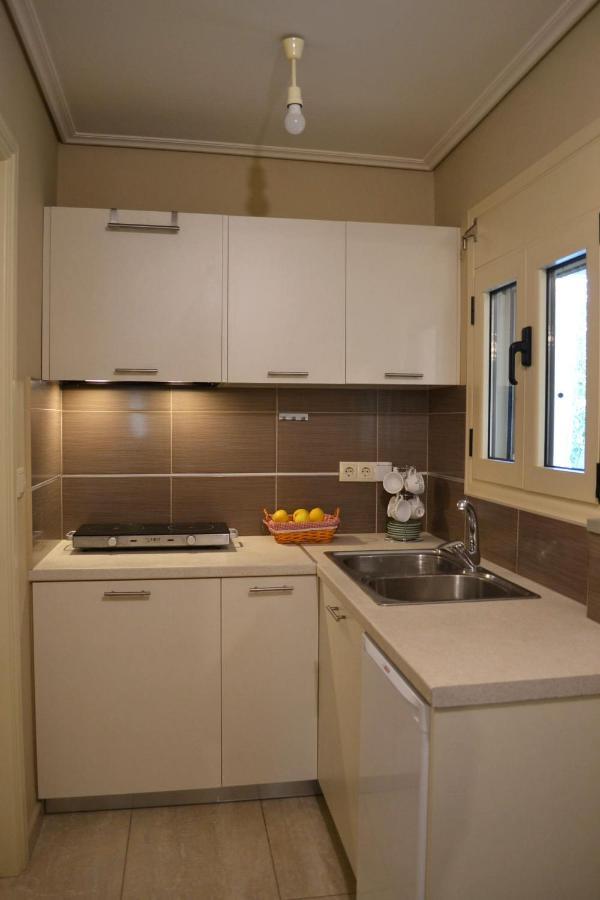 Kalamata Beach Maizonette Ground Floor And Semi-Basement With Yard Exteriér fotografie