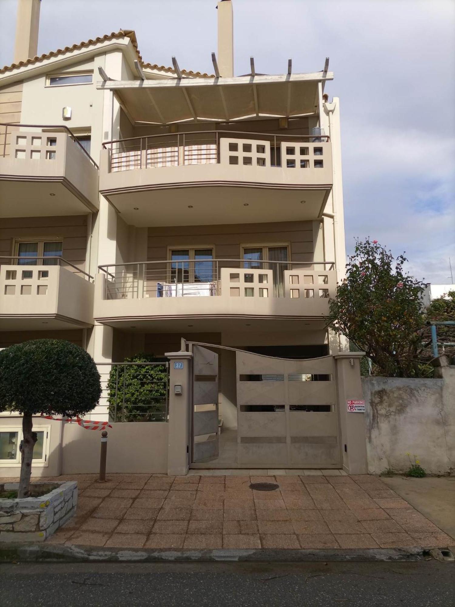 Kalamata Beach Maizonette Ground Floor And Semi-Basement With Yard Exteriér fotografie